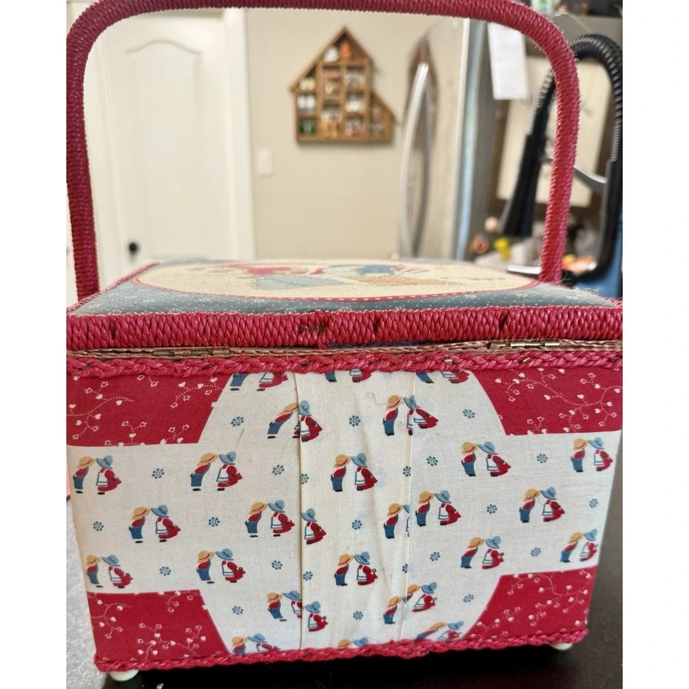 Vintage Sewing Basket Filled w/ Notions Buttons Thread – Holly Hobbie Style